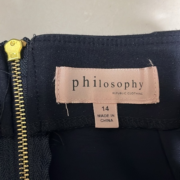 🎉Host Pick🎉 X2 Philosophy navy blue pencil ✏️ skirt. - Picture 5 of 8